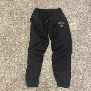 Women’s White Fox (off brand) sweatpants, never worn